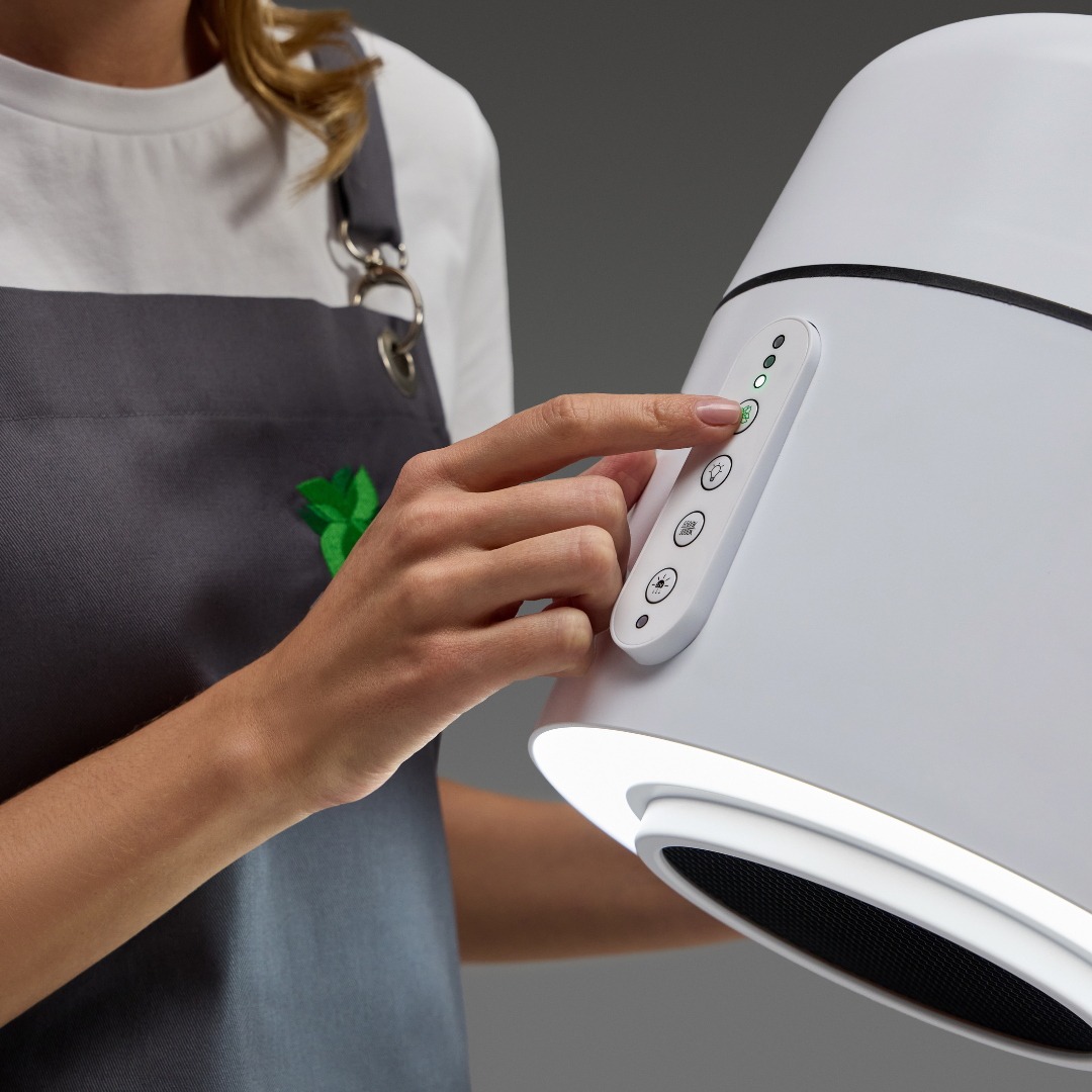 4BLANC Maestro dulkių siurblys su stalo tvirtinimu ir LED apšvietimu 2024