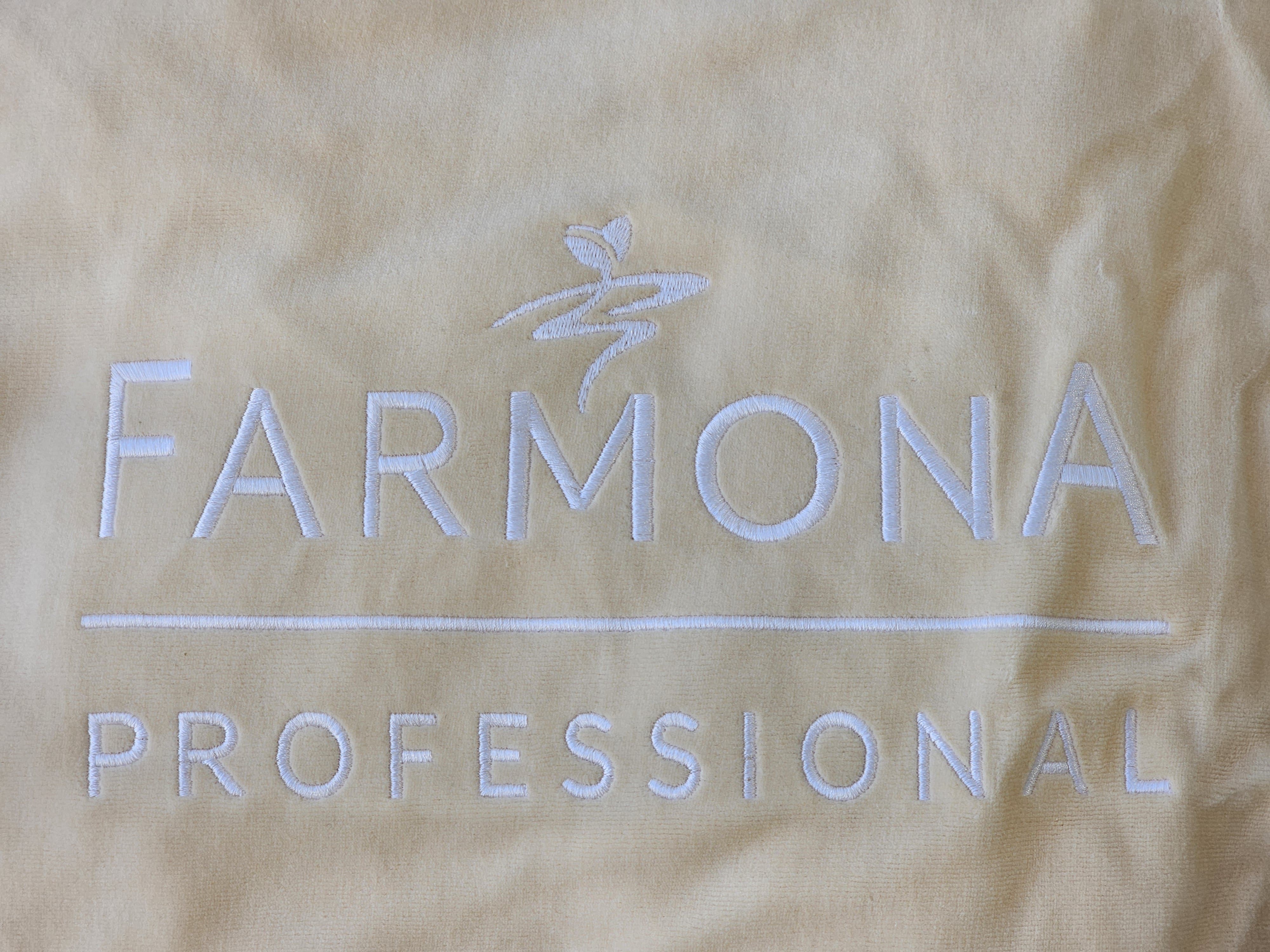 Farmona sofa cover with elastic, cream