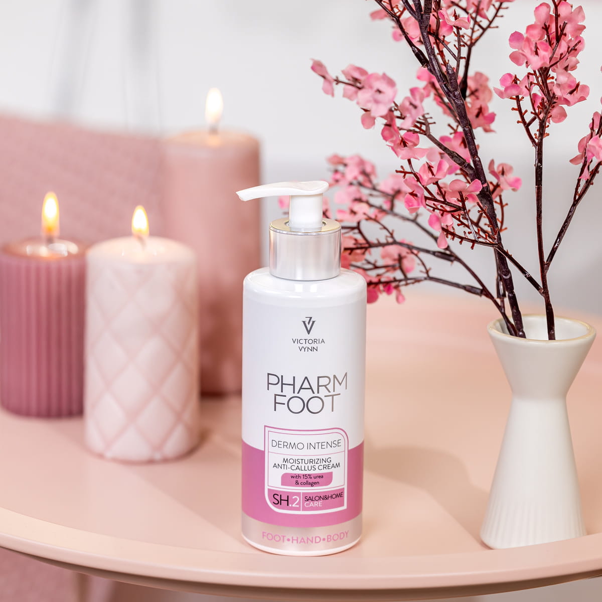 PHARM FOOT Moisturizing cream against skin thickening with 15% urea and collagen, DERMO INTENSE, 250 ml