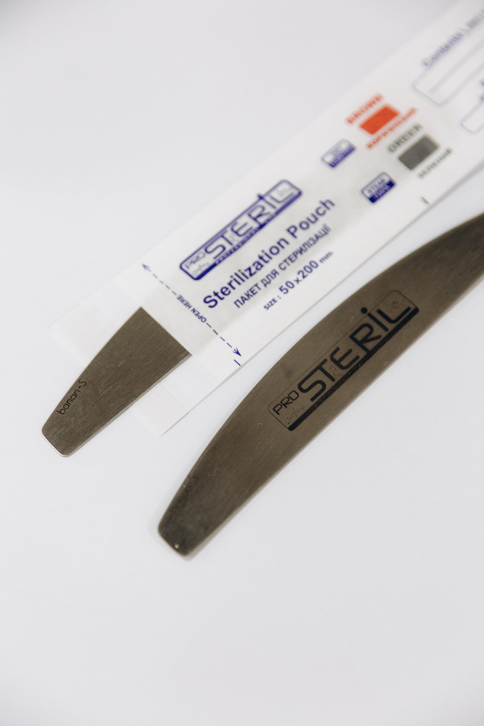 ProSteril Karšto oro ir autoklavo sterilizavimo maišeliai 50x200 mm PKW su indikatoriumi Balti 100 vnt.