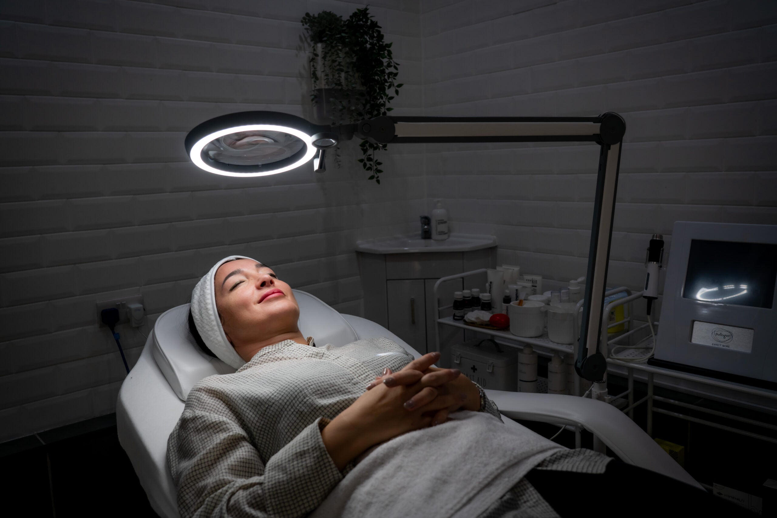 Daylight stalo ir grindų LED lempa – su 2 didintuvais [iQ Didintuvas]