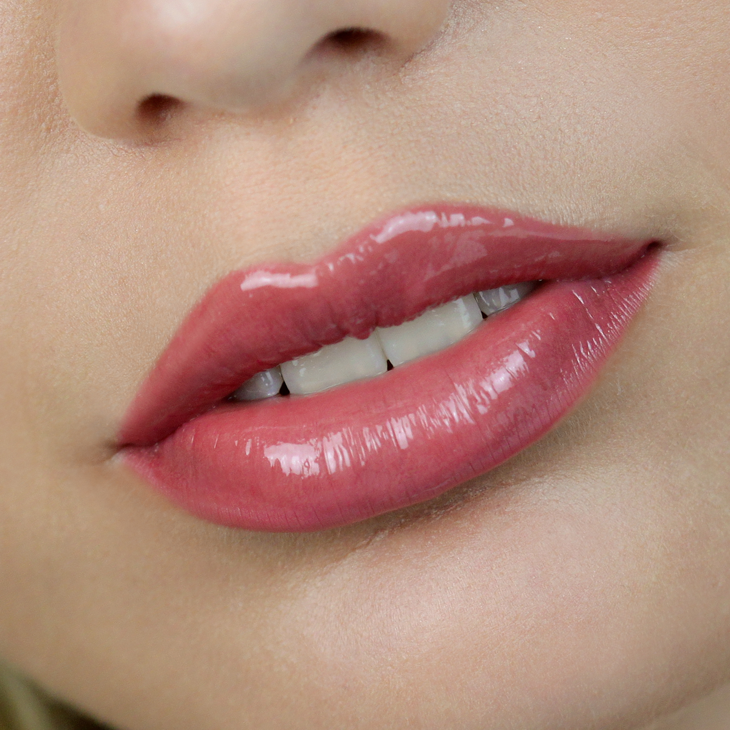 MOYRA GenZ Lipliner & Lip – lūpų kontūro ir dažymo pieštukas 04 Desire