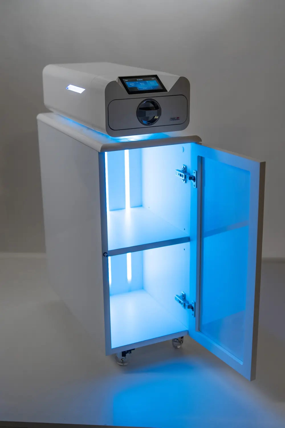 ENBIO Stalas su LED šviesa